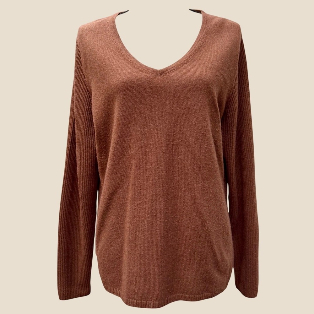Pure Collection Rust Brown V-Neck Ribbed Sleeve Sweater US 18